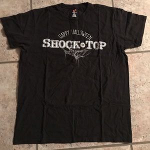 Halloween shirt size LG